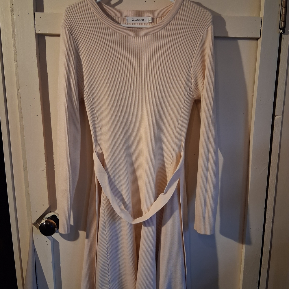Elegant Cream Ribbed Midi Dress